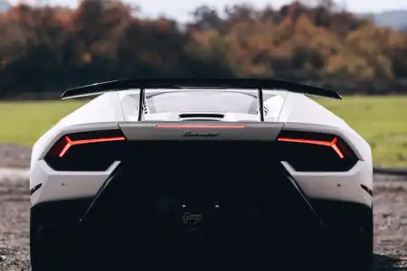 Lamborghini Huracan And Lamborghini Huracan Performante Photoshoot By 1016 Industries Image (22)