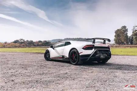 Lamborghini Huracan And Lamborghini Huracan Performante Photoshoot By 1016 Industries Image (23)