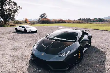 Lamborghini Huracan And Lamborghini Huracan Performante Photoshoot By 1016 Industries Image (26)
