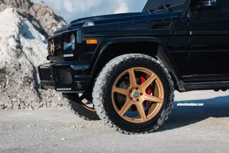 mercedes-g63-amg-on-hre-tr106_25444393618_o