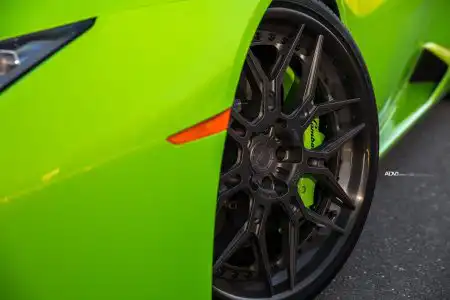 Verde Mantis Lamborghini Huacan With ADV.1 Wheels Wallpaper