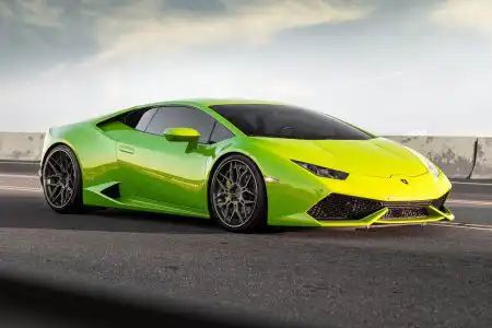 Verde Mantis Lamborghini Huacan With ADV.1 Wheels Wallpaper