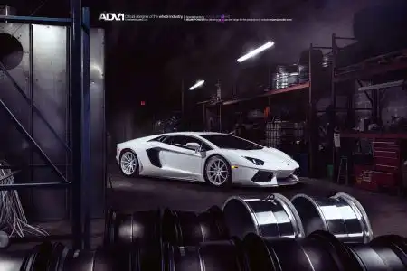Bianco Isi Lamborghini Aventador With ADV.1 Wheels