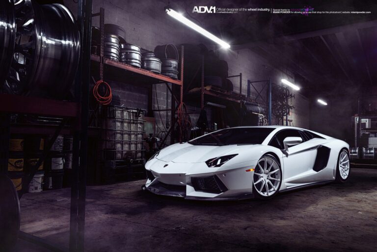 Bianco Isi Lamborghini Aventador With ADV.1 Wheels