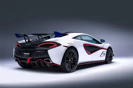 McLaren MSO X – 08 Anniversary White_Red and Blue Accents – 04