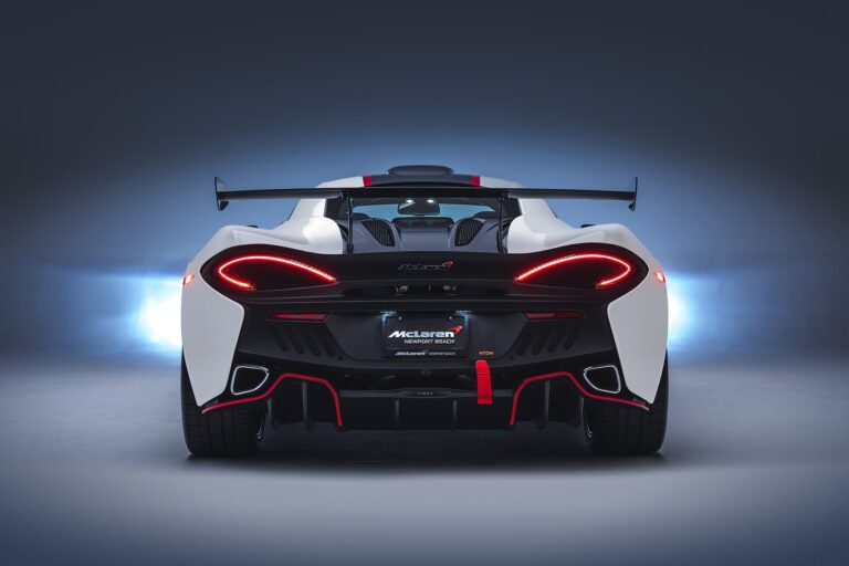 McLaren MSO X – 08 Anniversary White_Red and Blue Accents – 05