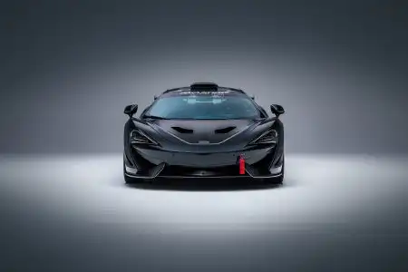 McLaren MSO X-10 Ueno Grey_Black Accents – 02
