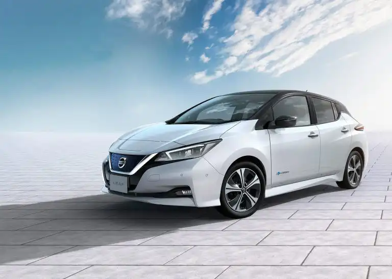 Nissan Delivers 300,000 LEAFs