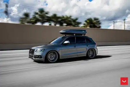 Audi SQ5 Upgraded With Vossen HF-1 Wheels