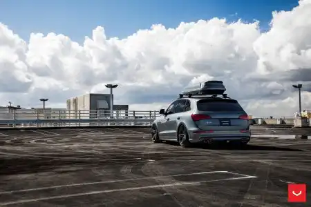 Audi SQ5 Upgraded With Vossen HF-1 Wheels