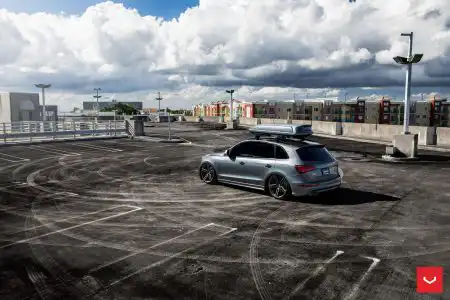 Audi SQ5 Upgraded With Vossen HF-1 Wheels