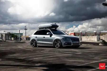 Audi SQ5 Upgraded With Vossen HF-1 Wheels