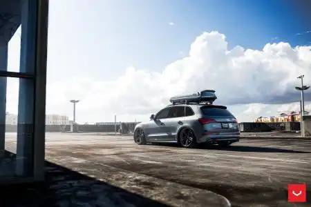 Audi SQ5 Upgraded With Vossen HF-1 Wheels