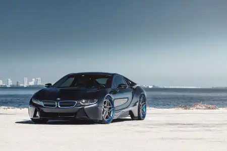 sophisto-gray-metallic-bmw-i8-frozen-blue-wheels-adv1-forged-lightweight-wheels-a