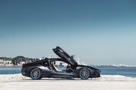 sophisto-gray-metallic-bmw-i8-frozen-blue-wheels-adv1-forged-lightweight-wheels-l