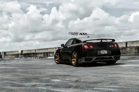Black Nissan GTR – ADV5 M.V2 Standard Series Wheels