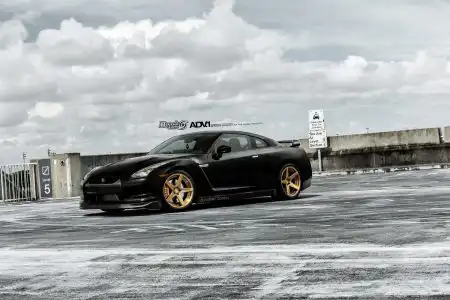 Black Nissan GTR – ADV5 M.V2 Standard Series Wheels
