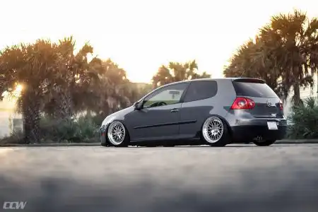 volkswagen-golf-mk5-rabbit-bagged-stance-deep-dish-polished-ccw-classic-wheels-c