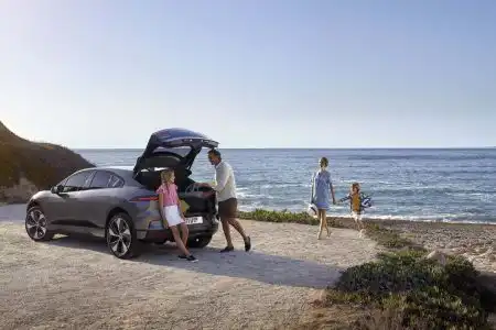 2019-Jaguar-I-Pace-38