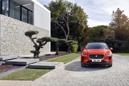 2019-Jaguar-I-Pace-44