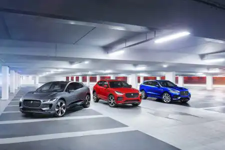 2019-Jaguar-I-Pace-71