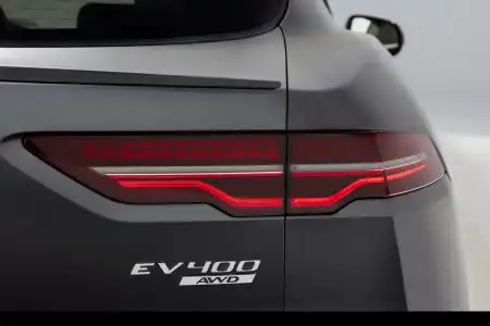 2019-Jaguar-I-Pace-96