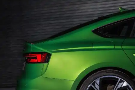 Audi-RS5-Sportback-12