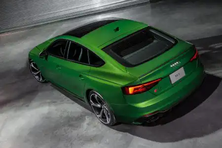 Audi-RS5-Sportback-13