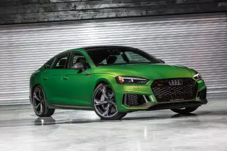 Audi-RS5-Sportback-15