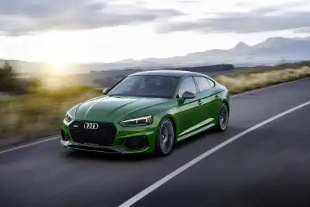 Audi-RS5-Sportback-9