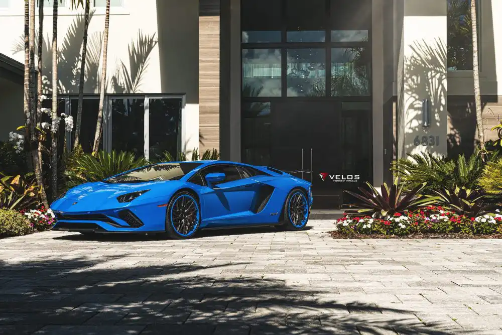 Blu Nila Lamborghini Aventador S on Velos D7 Wheels Wallpaper