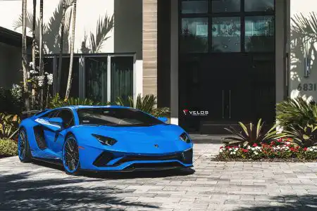 Blu Nila Lamborghini Aventador S on Velos D7 Wheels Wallpaper