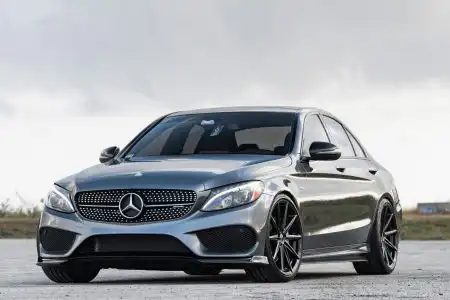 Selenite Grey Metallic Mercedes-Benz C43 AMG On Vossen Wheels