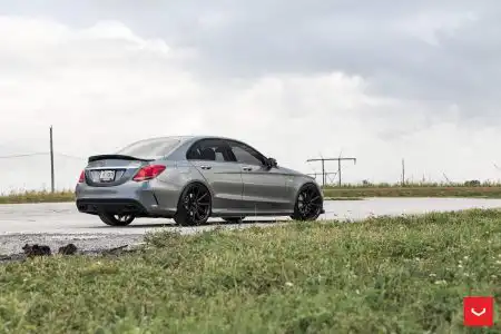 Selenite Grey Metallic Mercedes-Benz C43 AMG On Vossen Wheels