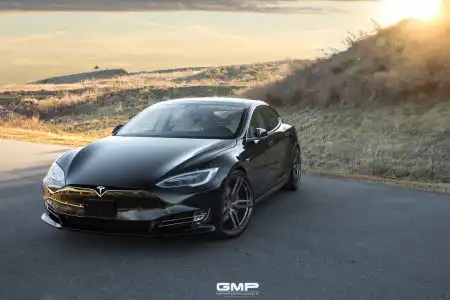 Black Tesla Model S – Vossen HC-1 Wheels