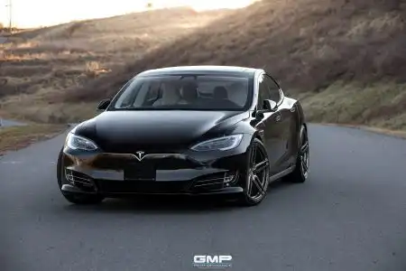 Black Tesla Model S – Vossen HC-1 Wheels