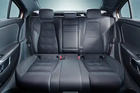 Weltpremiere der A-Klasse L Limousine; Z 177