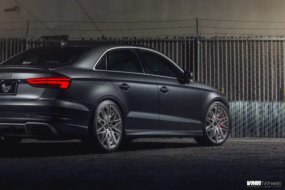 Daytona Gray Pearl Audi RS3 Gets VMR 801 Wheels