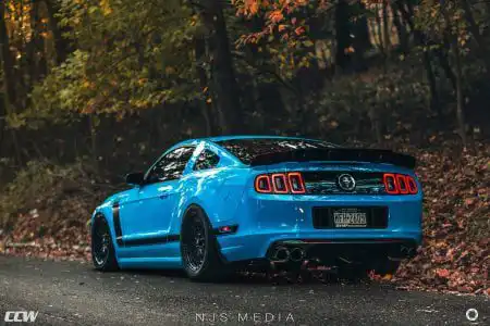 Grabber Blue Ford Mustang Boss 302 – CCW Classic Wheels