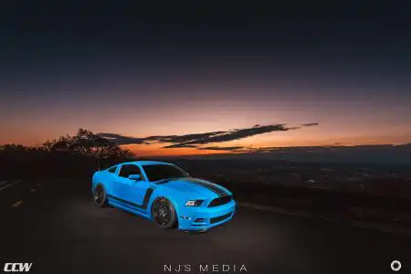 Grabber Blue Ford Mustang Boss 302 – CCW Classic Wheels