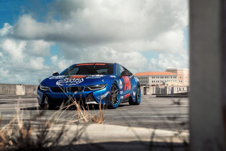 metallic-blue-wrapped-bmw-i8-electric-hybrid-supercar-gumball-3000-rally-car-adv1-wheels-kappa-e