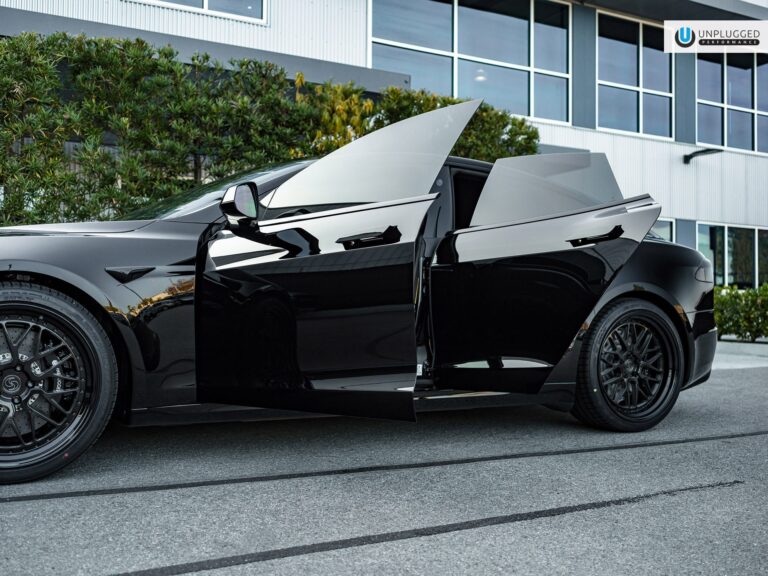 Solid-Black-Tesla-Model-S-Plaid-Unplugged-Performance-Carbon-Ceramic-Big-Brake-Kit-Image-20