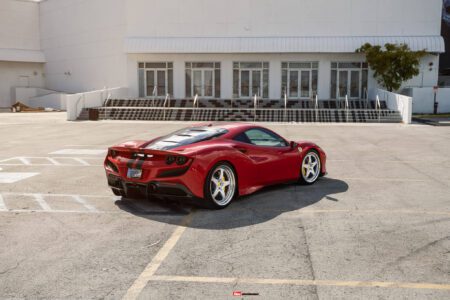 Rosso Scuderia Ferrari F8 Tributo – HRE 527 FMR Wheels