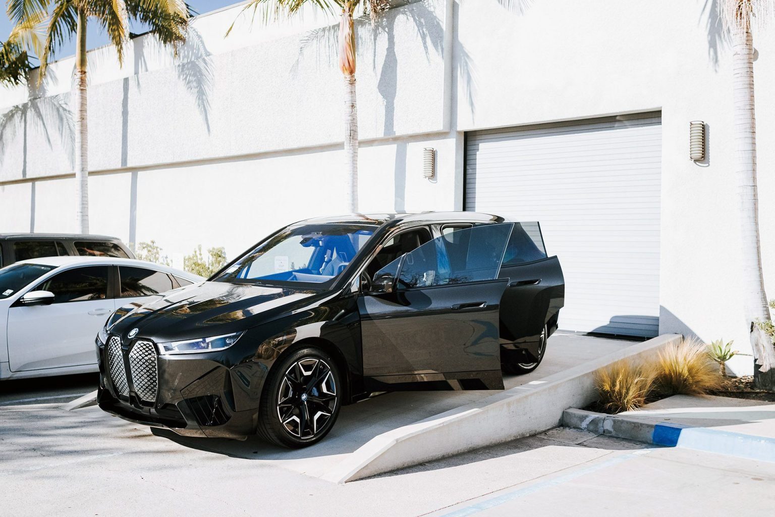 Black Sapphire Metallic BMW iX xDrive50 - Multi-Stage Paint Correction ...