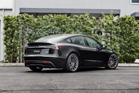 Black Tesla Model 3 Performance Silver grey 19 inch UP-03 wheels aggressive track stance lowered 1920px Image (10)