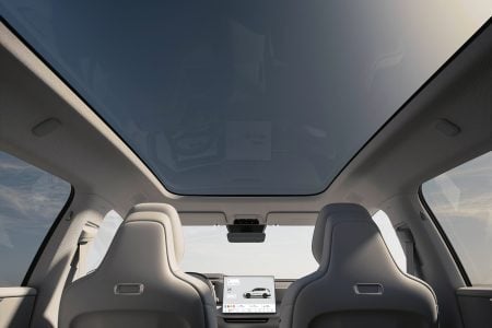 Volvo Cars reveals the new XC70 – a plug-in hybrid for every j