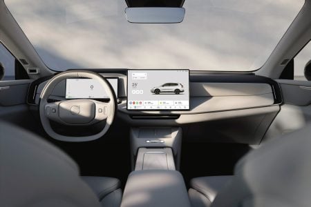 Volvo Cars reveals the new XC70 – a plug-in hybrid for every j