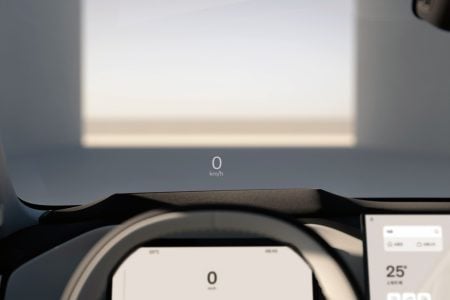 Volvo Cars reveals the new XC70 – a plug-in hybrid for every j