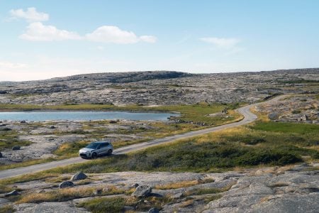 Volvo Cars reveals the new XC70 – a plug-in hybrid for every j
