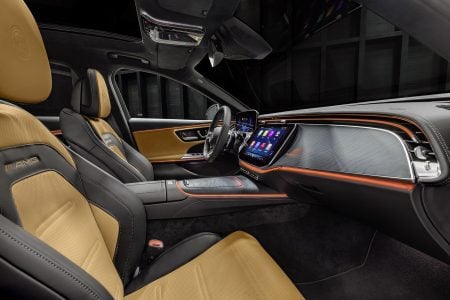 Performance und Effizienz in neuer Kombination: der Mercedes-AMG E 53 HYBRID 4MATIC+Performance and efficiency in a new combination: the Mercedes-AMG E 53 HYBRID 4MATIC+